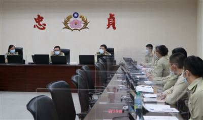 3-指揮官主持戰場三維空間圖臺系統實機展示會議 強化部隊作戰效能