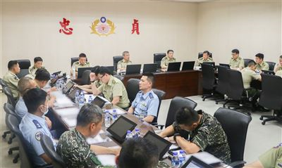 1-指揮官主持戰備任務管制會議 期周延整備